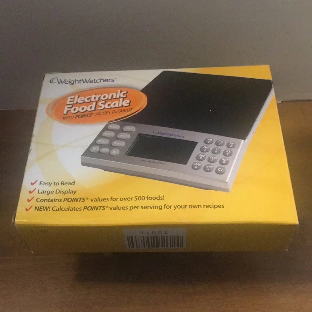 WEIGHTWATCHERS ELECTRONIC FOOD SCALE WITH POINTS VALUE DATABASE.